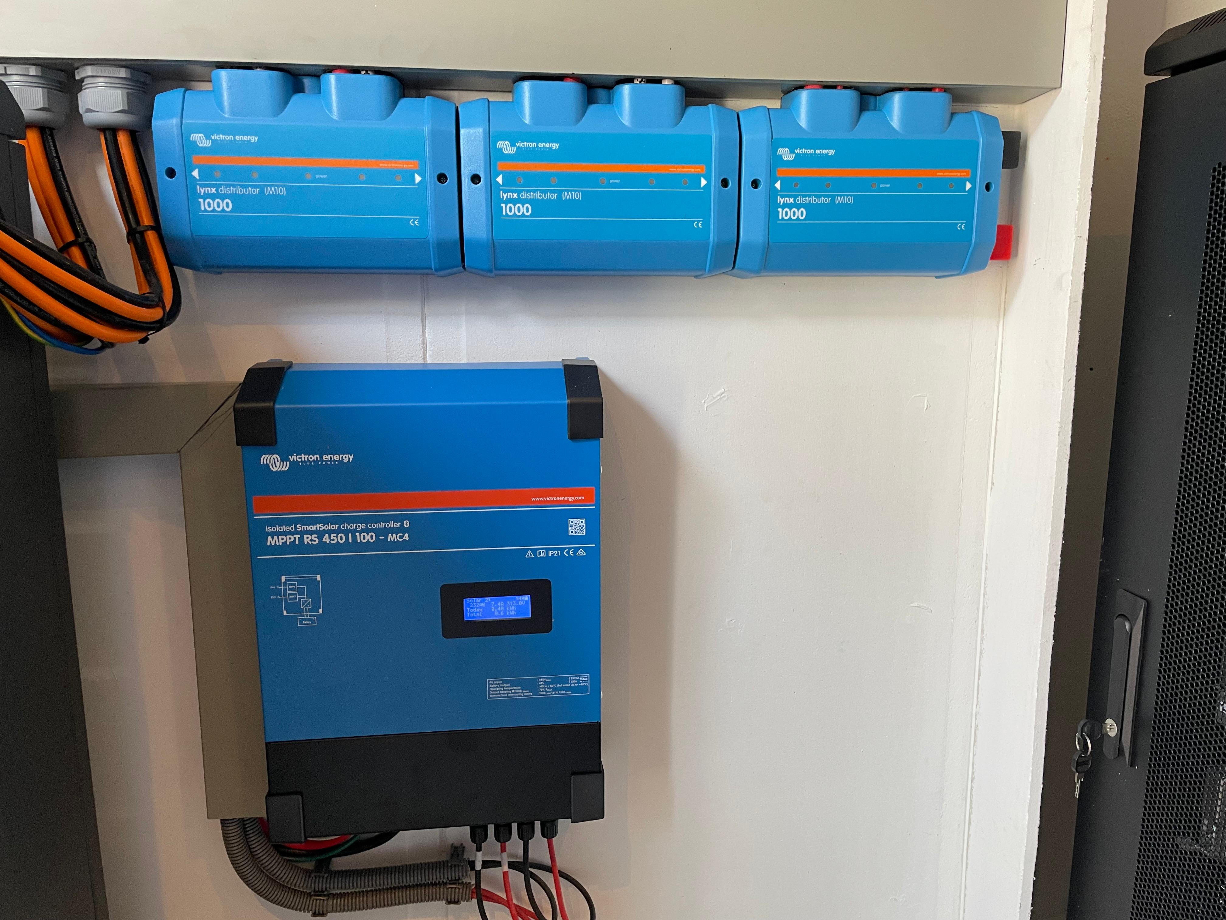 Victron MPPT RS 450 laadregelaar bij Lynx distributors